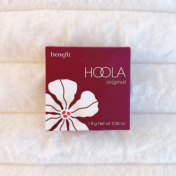 Benefit Hoola Bronzer Powder in Shade 02 Original, 1.8 g New - Picture 2 of 6